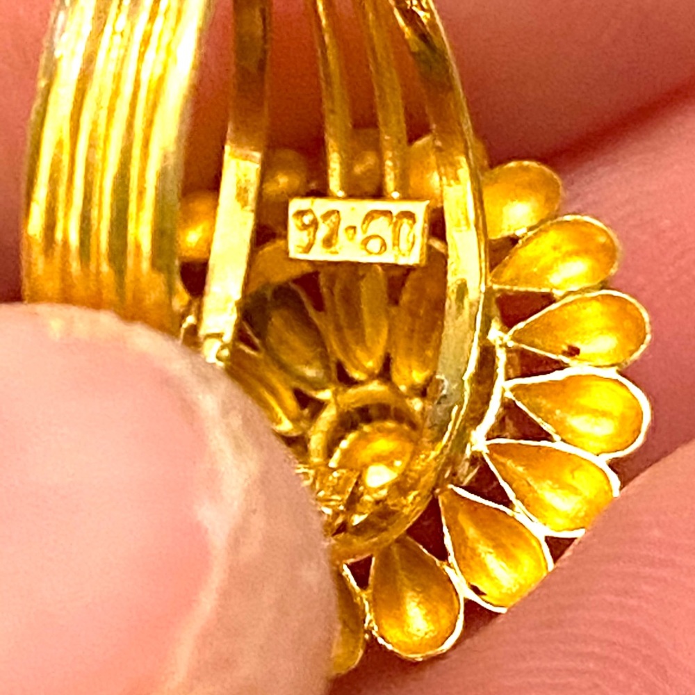 22k Solid Gold Ring 916 - image 6